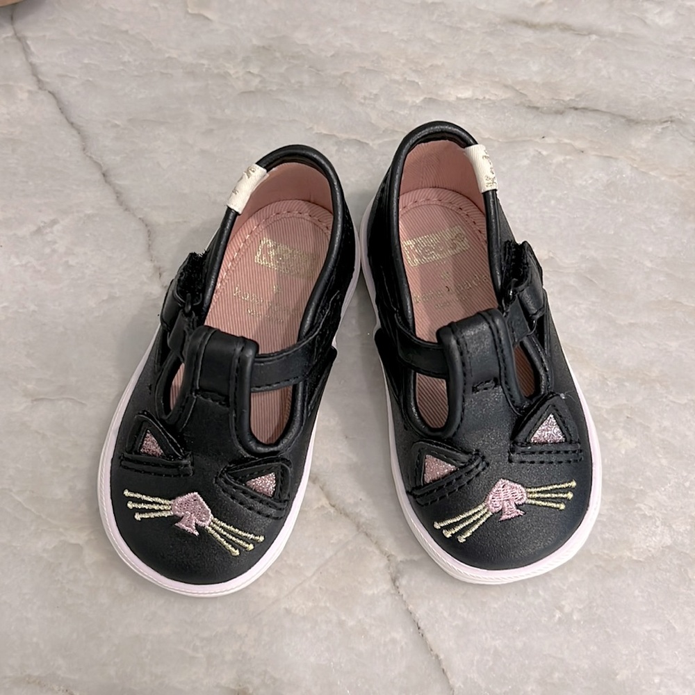 Brand new keds. Excellent condition! They were too small for baby.